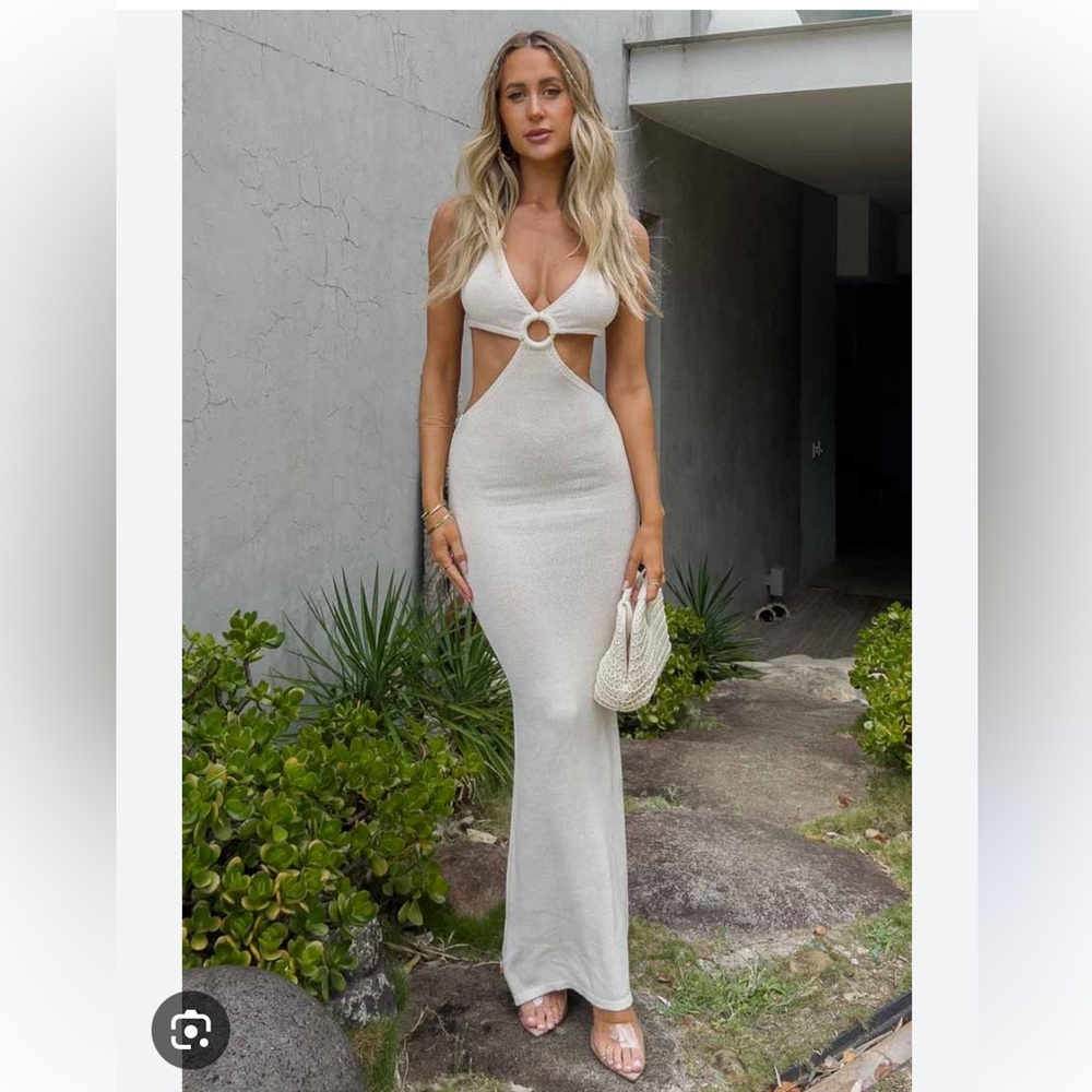 Beginning Boutique Dalaney Cream Knitted Ring Maxi Dress size US 4